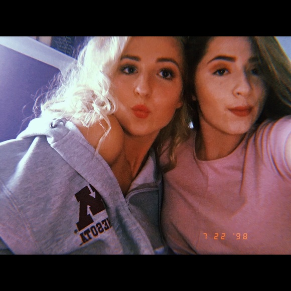 Meet your Posher, Sam - Picture 4 of 7